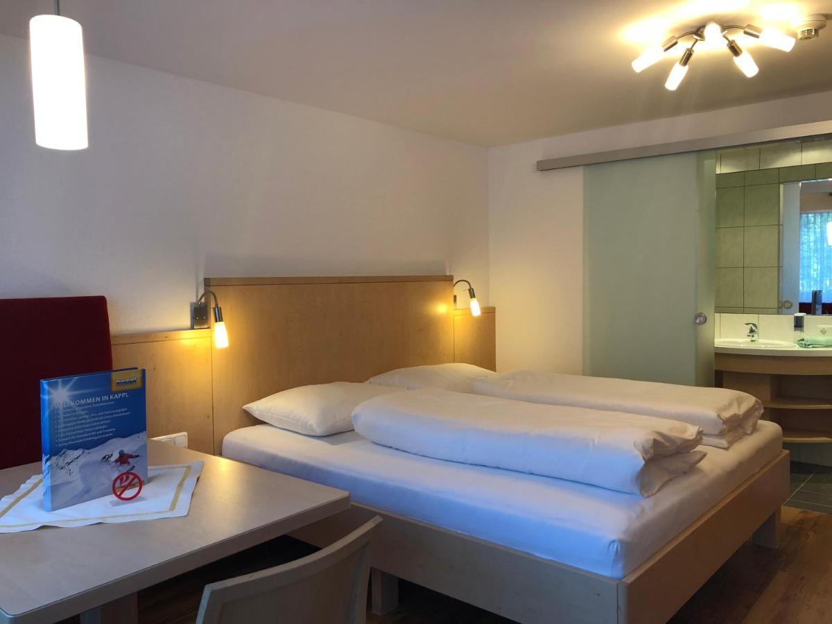 Hotel Garni Central - Zimmer - Studios - Apartments 카플 외부 사진