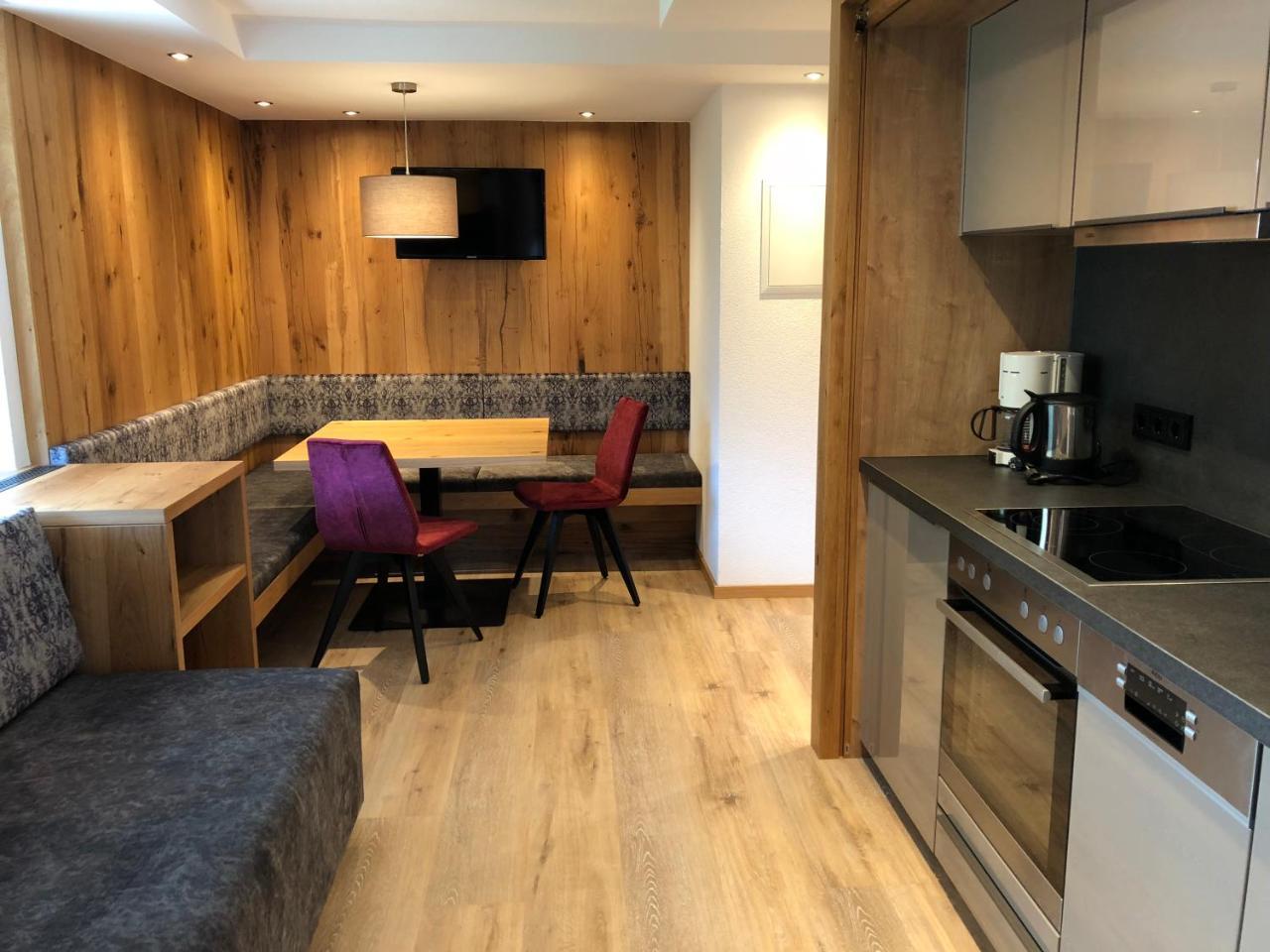 Hotel Garni Central - Zimmer - Studios - Apartments 카플 외부 사진
